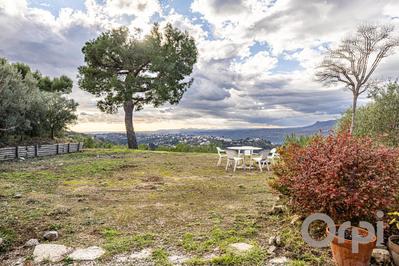 Villa - 124 m² - 6 pièces