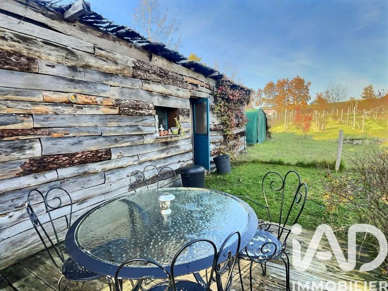 Maison - 299 m² - 15 pièces