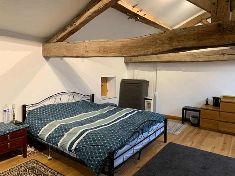 Maison - 325 m² - 13 pièces