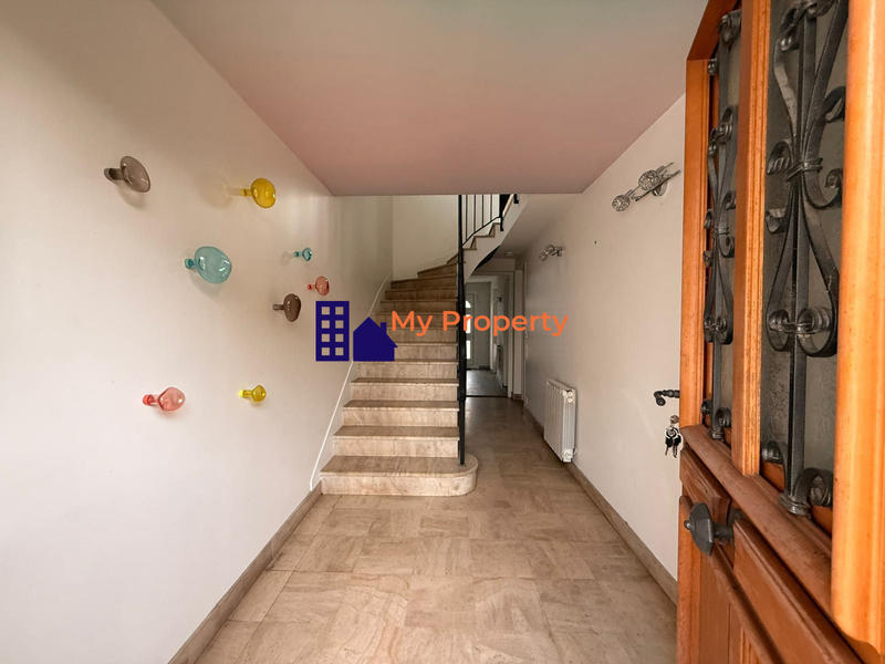 Maison traditionnelle - 94 m² - 4 pièces