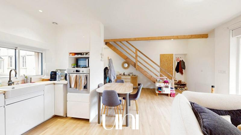 Maison - 100 m² - 4 pièces