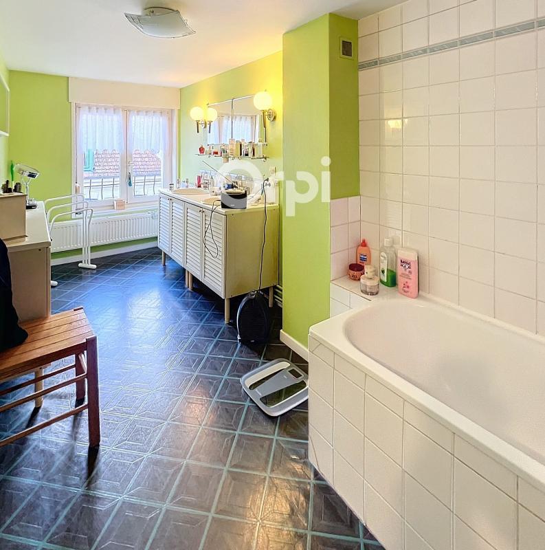 Appartement - 212 m² - 6 pièces