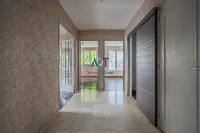 Appartement - 79 m² - 4 pièces