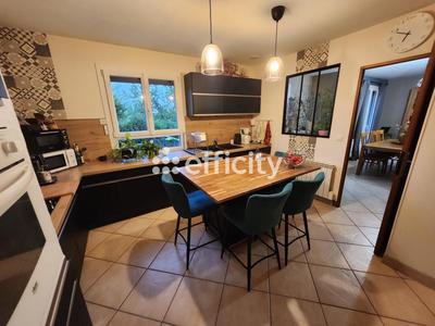 Maison - 118 m² - 6 pièces