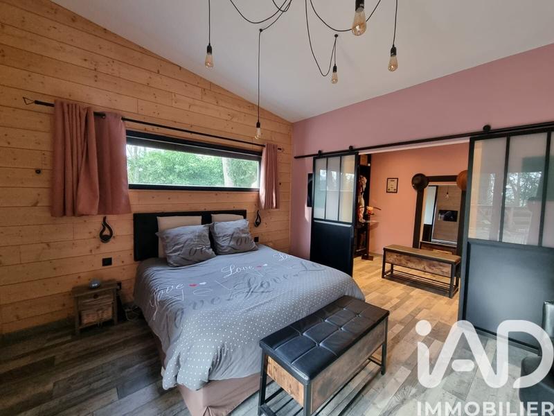 Maison - 185 m² - 8 pièces