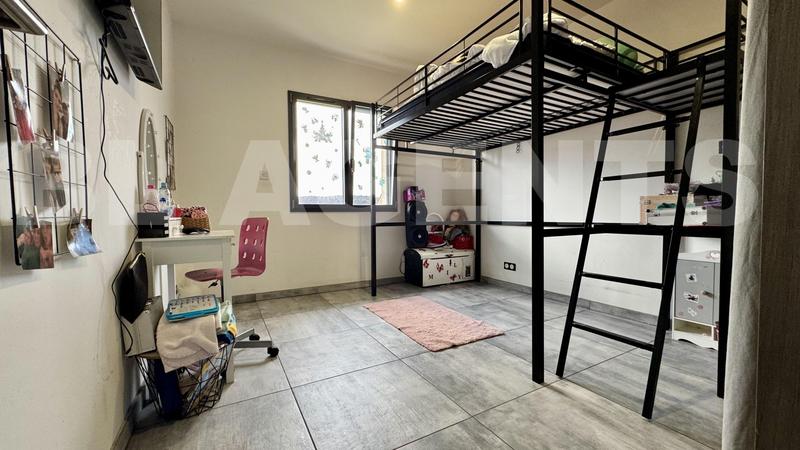 Pavillon - 140 m² - 5 pièces