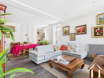 Maison - 198 m² - 8 pièces