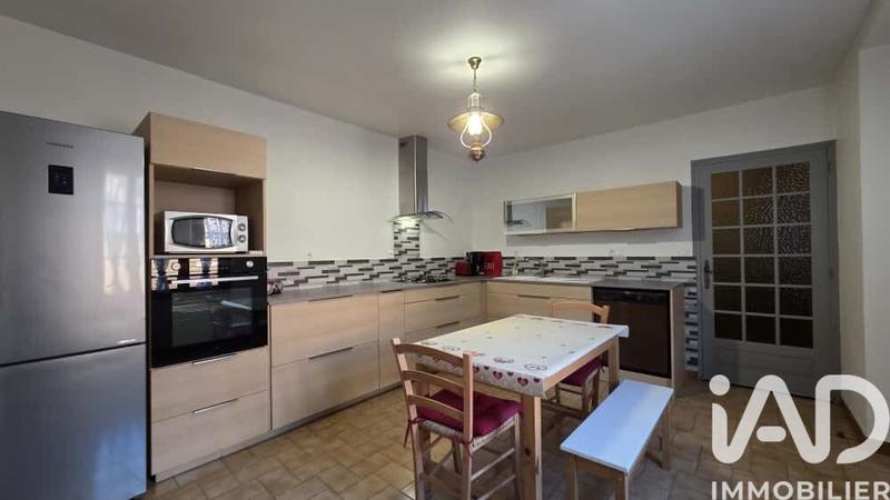 Maison - 170 m² - 8 pièces