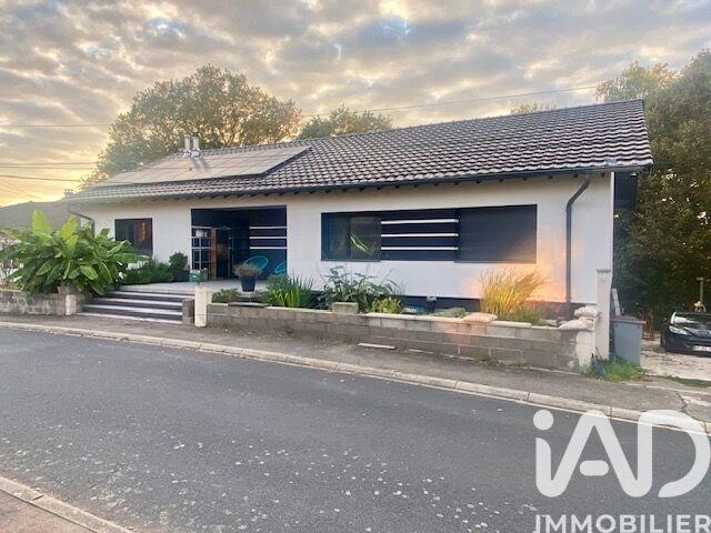 Maison - 216 m² - 7 pièces