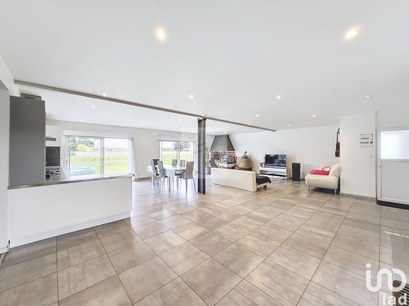 Local commercial - 690 m²