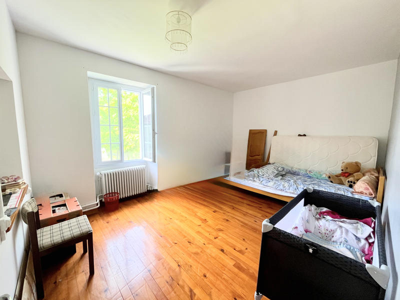 Maison - 195 m² - 7 pièces