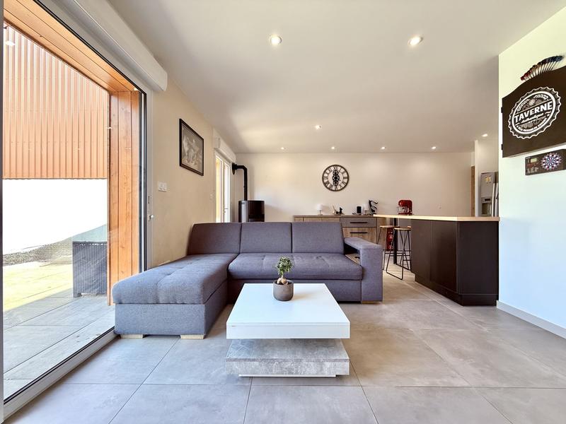 Maison - 161 m² - 6 pièces