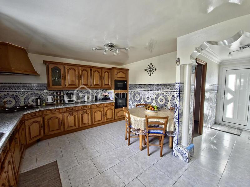 Maison - 142 m² - 6 pièces