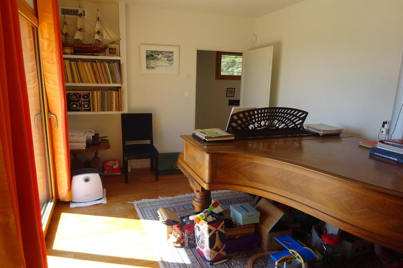 Maison - 235 m² - 7 pièces