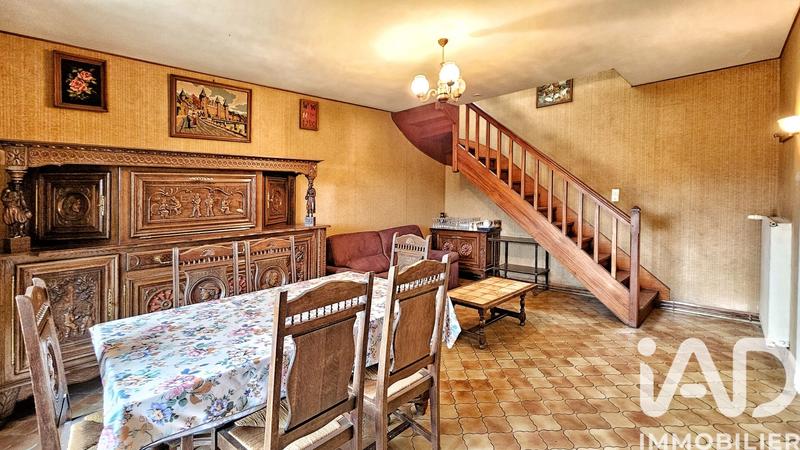 Maison - 164 m² - 8 pièces