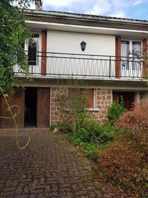 Maison - 90 m² - 5 pièces