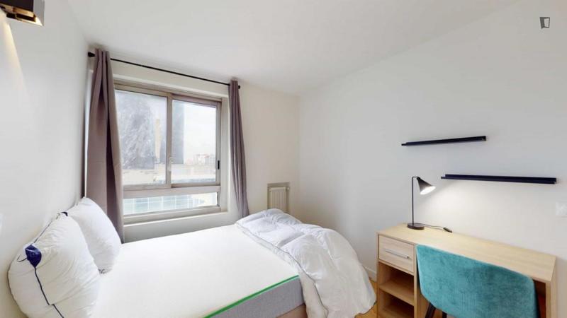 Chambre - 10 m² - 4 pièces