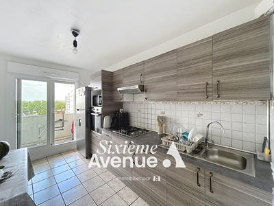 Appartement - 83 m² - 5 pièces