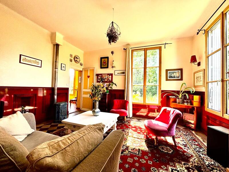 Maison - 190 m² - 8 pièces