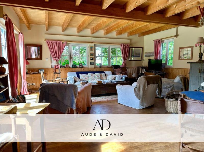 Maison de bois - 180 m² - 6 pièces