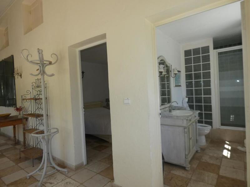 Villa - 305 m² - 9 pièces