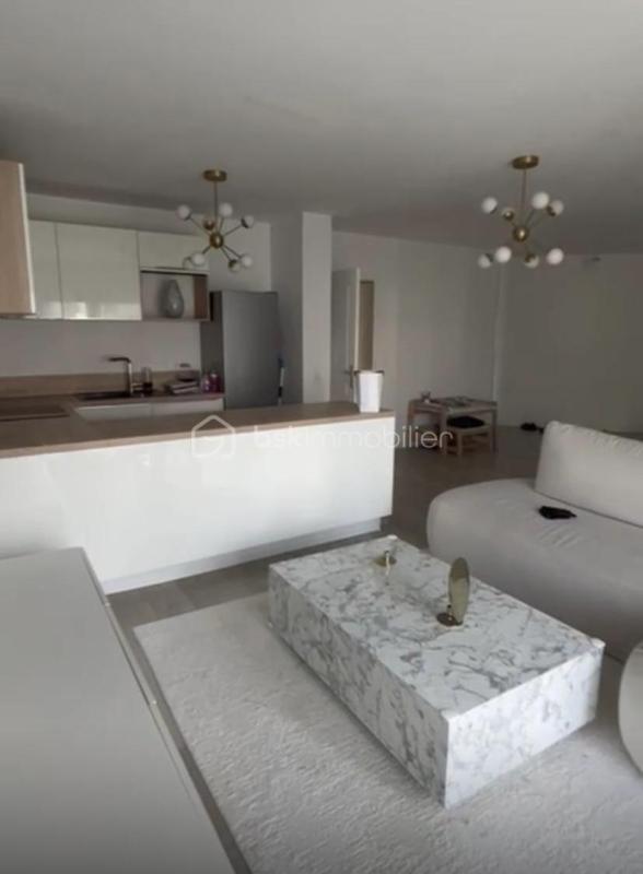 Appartement - 67 m² - 3 pièces