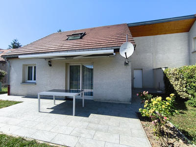 Maison - 99 m² - 6 pièces