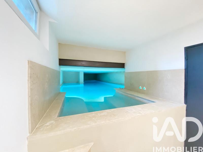 Maison - 180 m² - 5 pièces