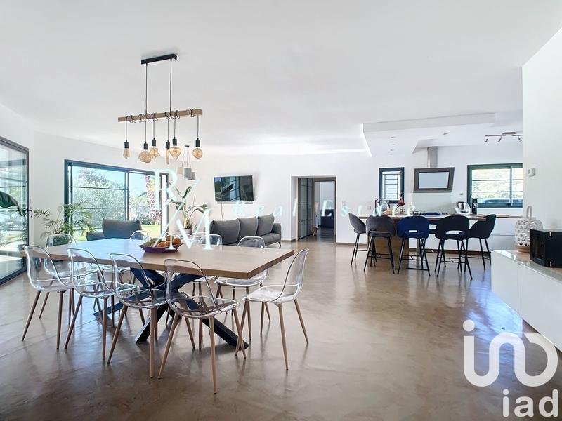 Maison de maîtres - 265 m² - 10 pièces