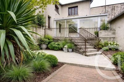 Maison de ville - 192 m² - 5 pièces