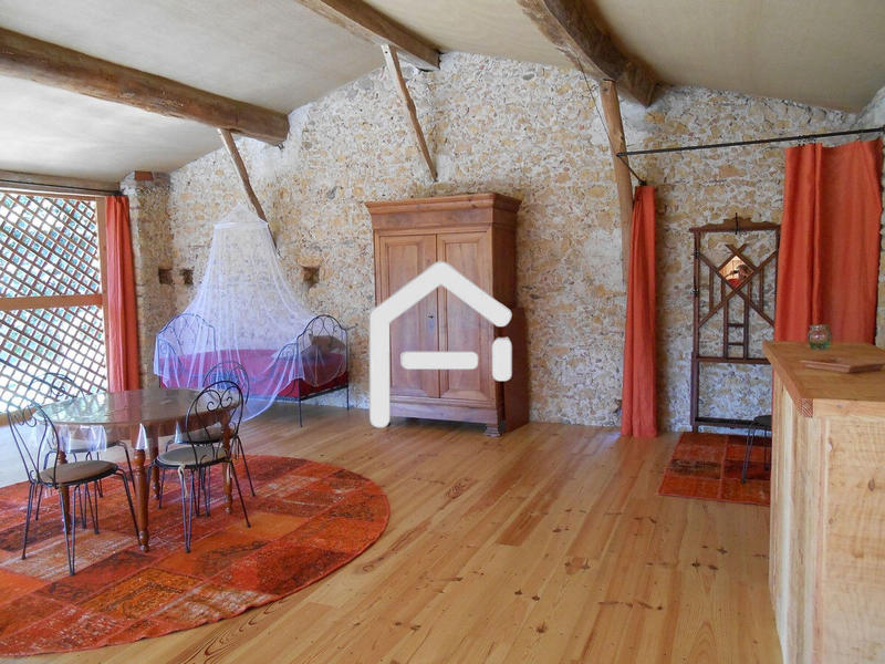 Corps de ferme - 375 m² - 11 pièces