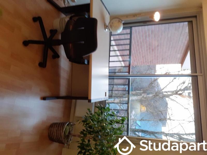 Chambre - 71 m² - 1 pièce