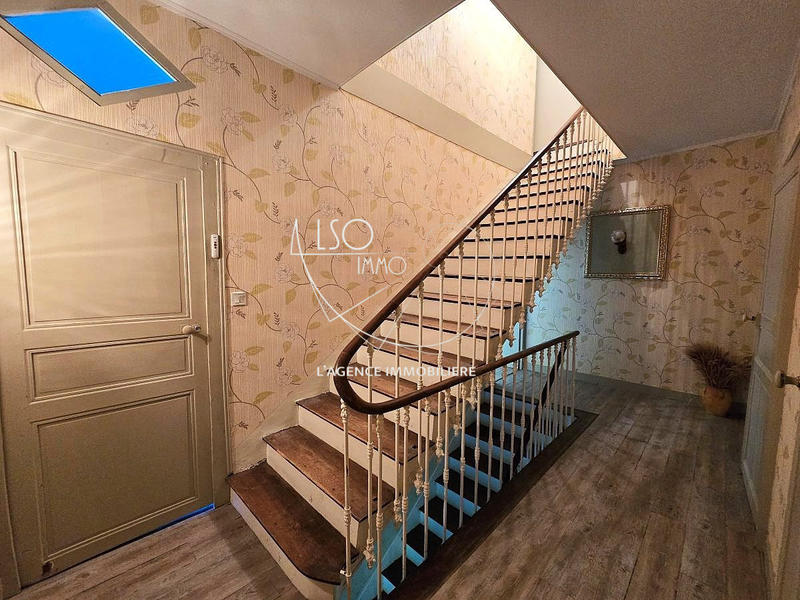 Maison ancienne - 204 m² - 7 pièces