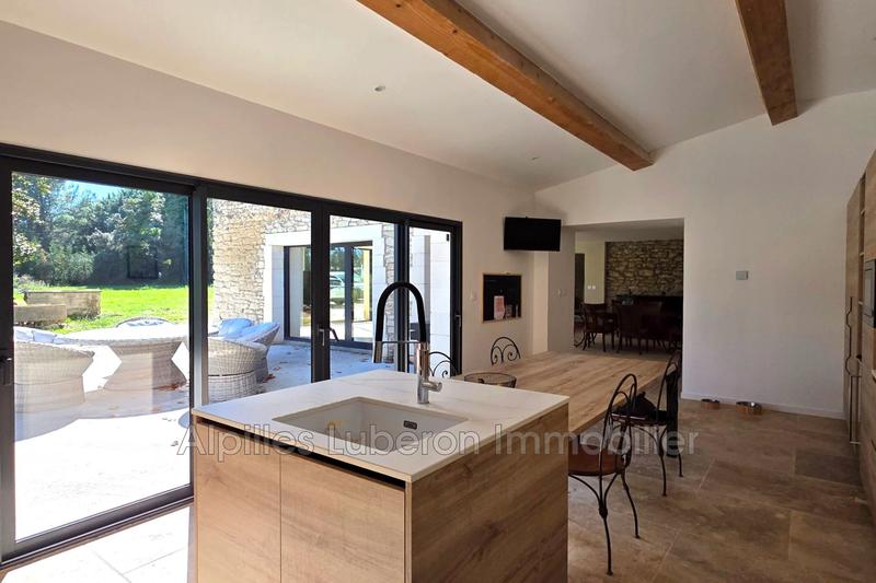 Mas - 380 m² - 9 pièces