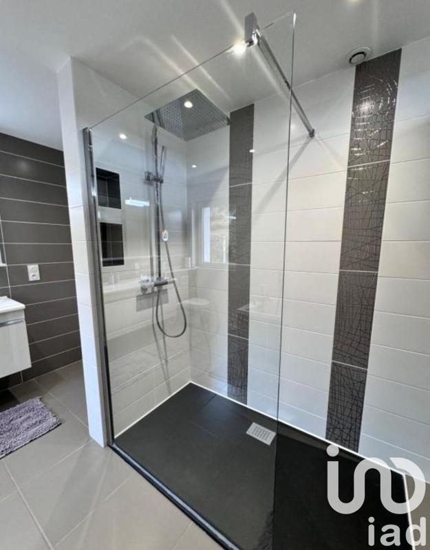 Maison de maîtres - 352 m² - 13 pièces