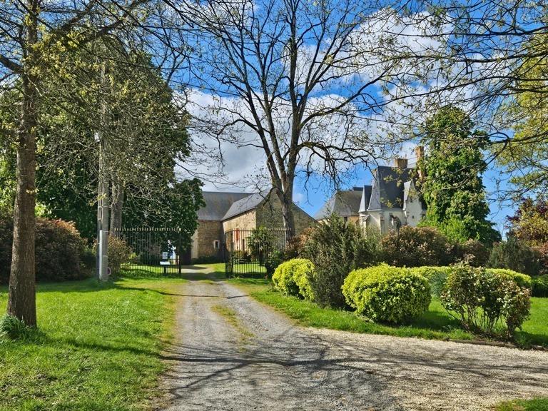 Manoir - 1 400 m² - 25 pièces