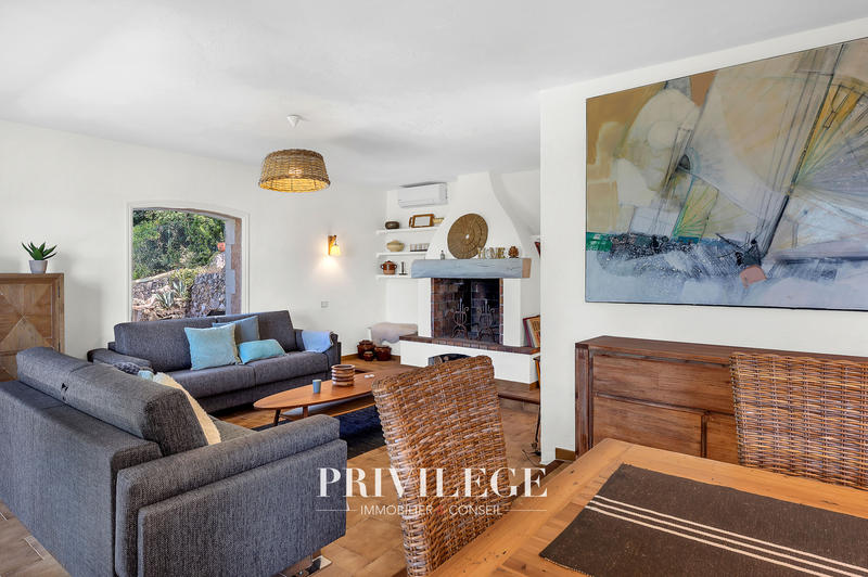 Maison - 144 m² - 5 pièces