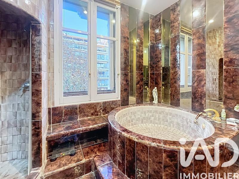 Appartement - 203 m² - 6 pièces