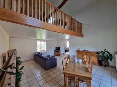 Maison - 232 m² - 8 pièces