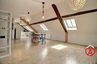Loft - 69 m² - 3 pièces