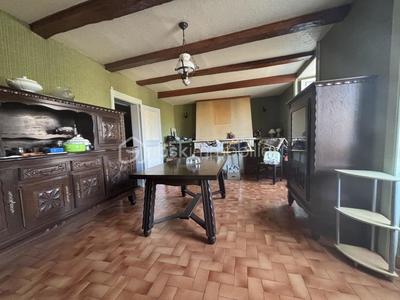 Maison ancienne - 177 m² - 8 pièces