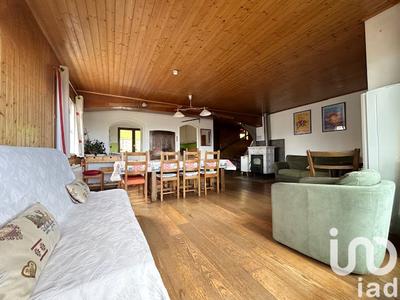 Maison - 166 m² - 9 pièces