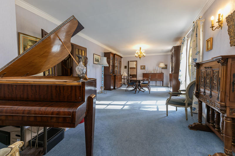 Maison - 198 m² - 8 pièces