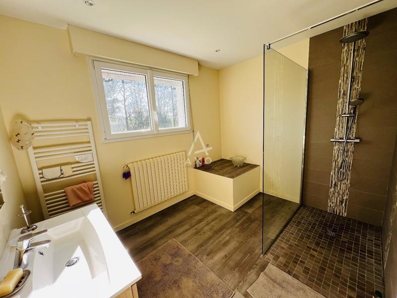 Maison - 110 m² - 6 pièces