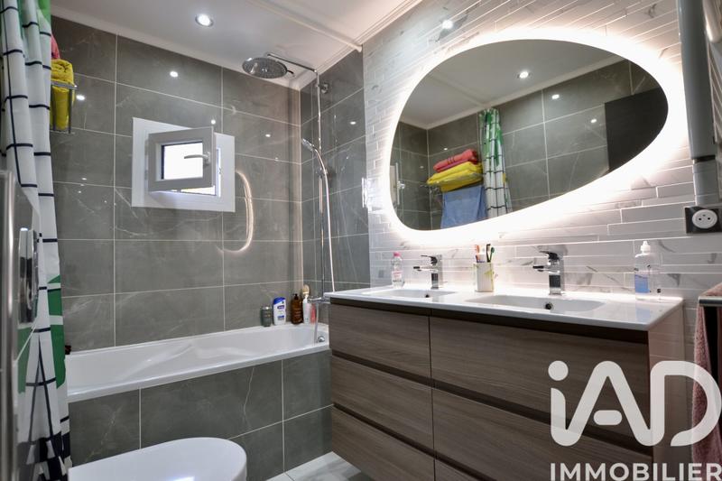 Maison - 90 m² - 6 pièces