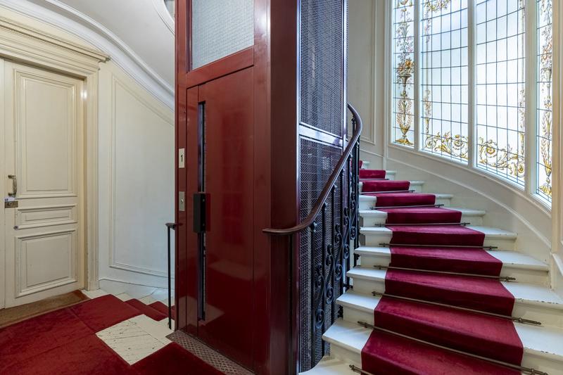 Appartement - 142 m² - 5 pièces