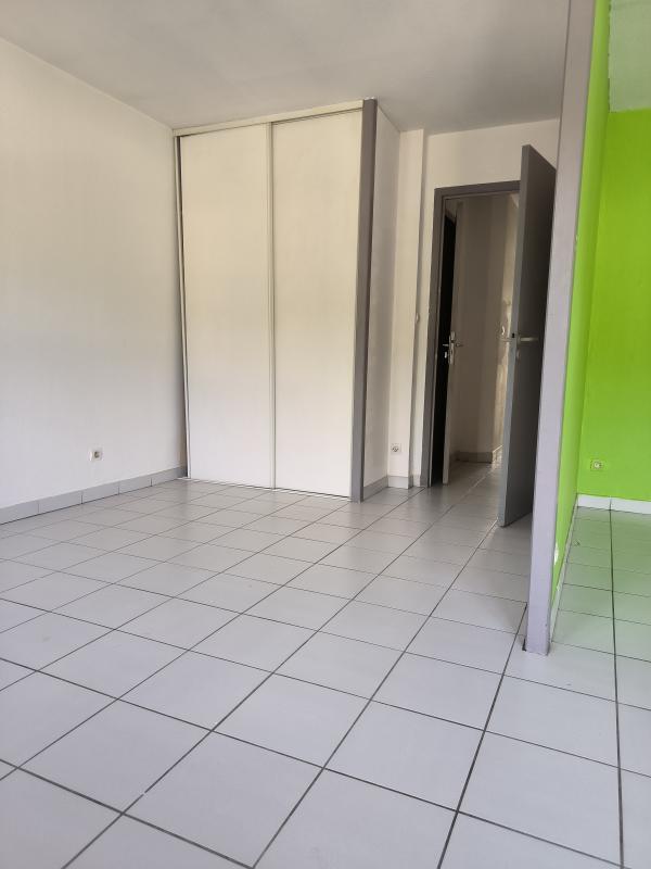 Appartement - 80 m² - 3 pièces