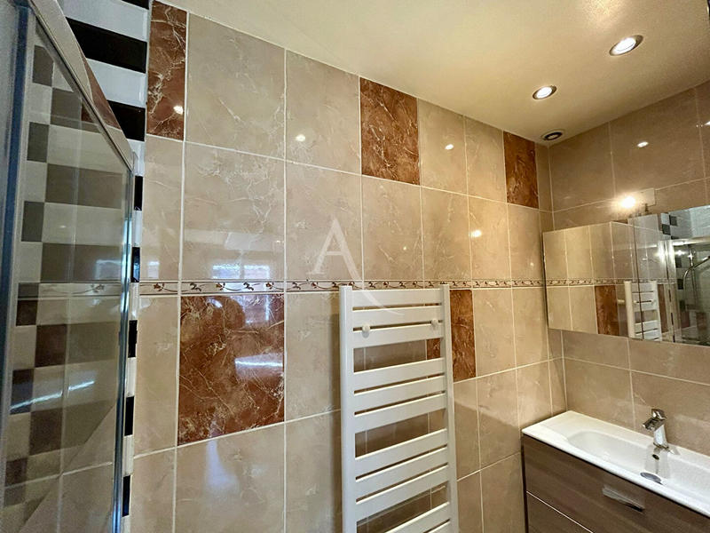 Maison - 112 m² - 4 pièces