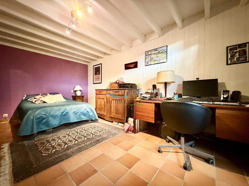 Maison - 204 m² - 7 pièces