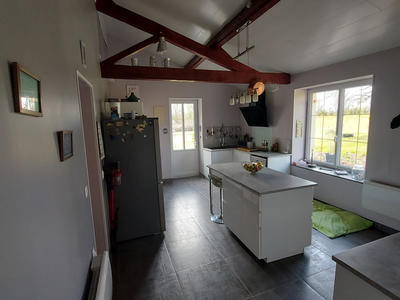 Maison - 307 m² - 11 pièces